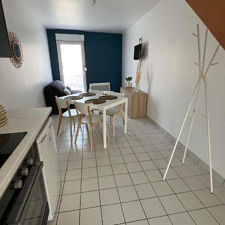 Anselme, F2 Duplex Avec Cour Commune Et Proche De La Mer ,2 Ver-sur-Mer Dış mekan fotoğraf