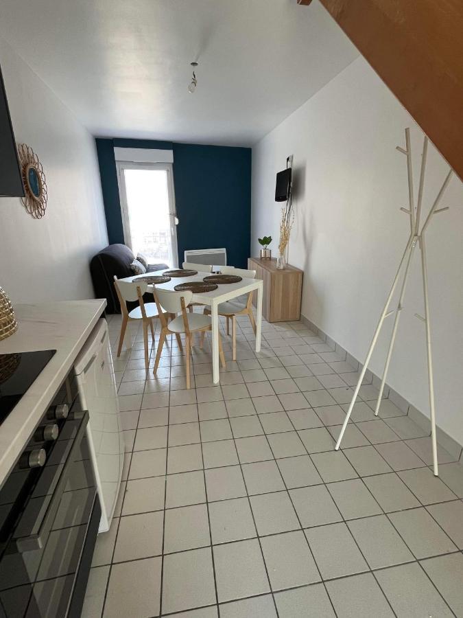 Anselme, F2 Duplex Avec Cour Commune Et Proche De La Mer ,2 Ver-sur-Mer Dış mekan fotoğraf