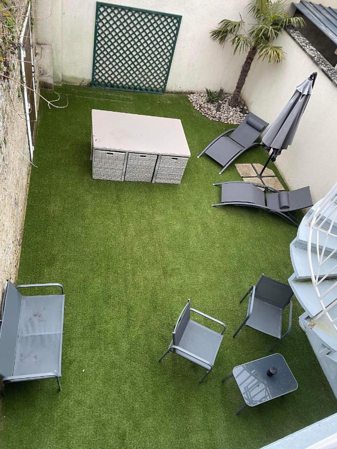 Anselme, F2 Duplex Avec Cour Commune Et Proche De La Mer ,2 Ver-sur-Mer Dış mekan fotoğraf